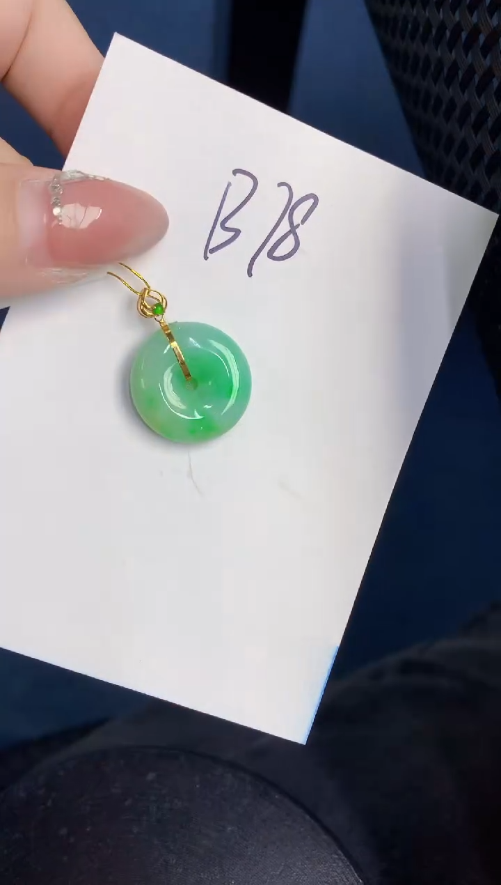 【闪购商品】翡翠颈饰18K金镶嵌000000000