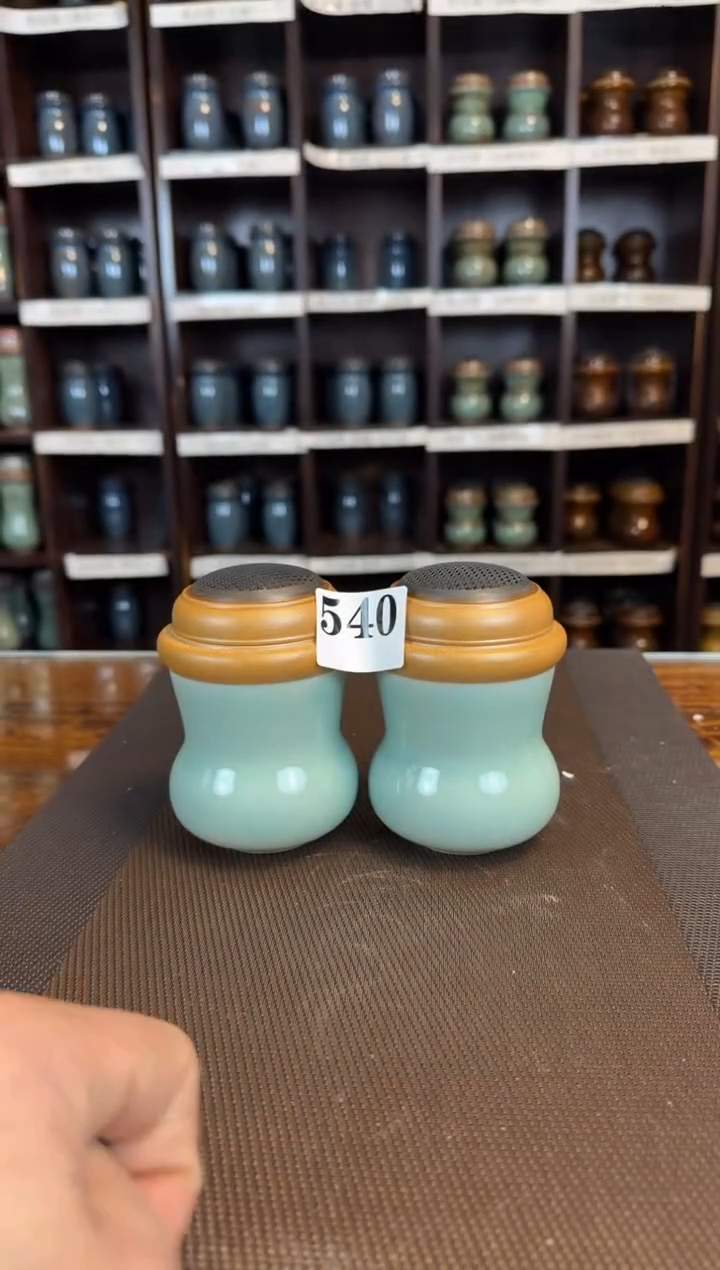 【闪购商品】天青色  炮筒   一对   540