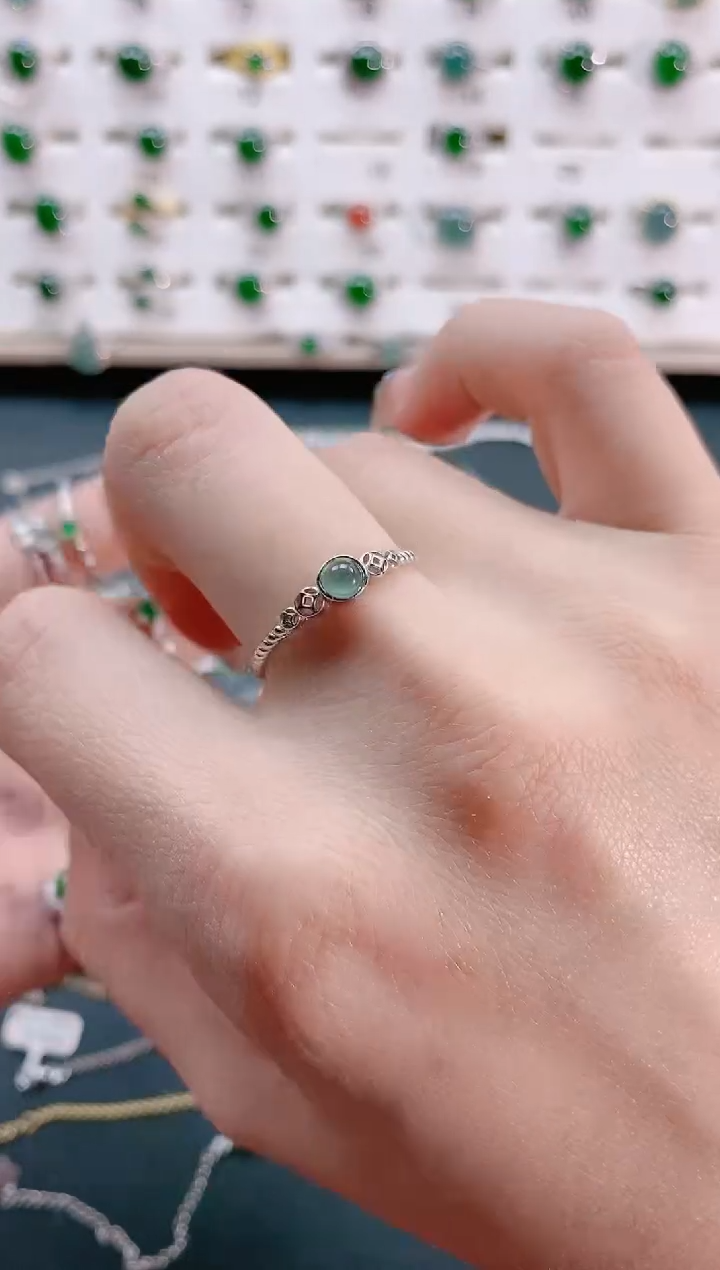 【闪购商品】翡翠戒指银S925镶嵌天然翡翠