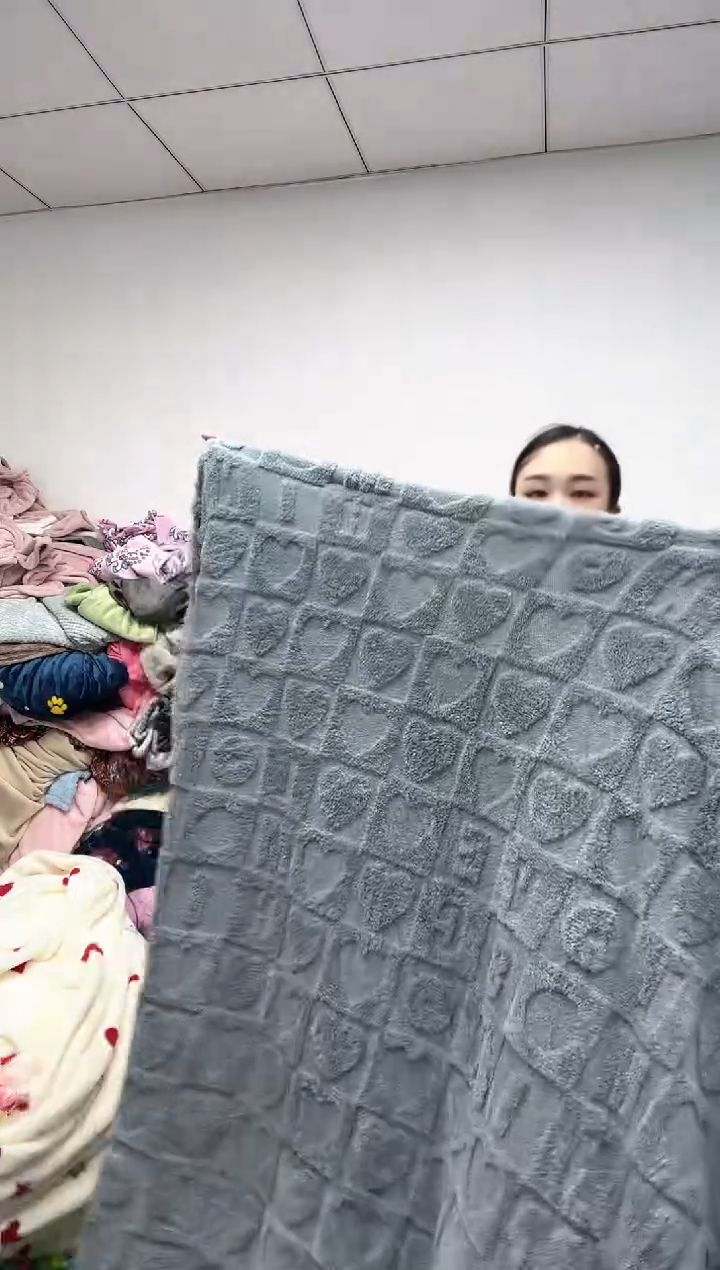 法兰绒2.3x2.5左右已主播介绍为准