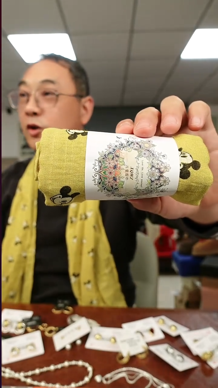 绵儿童   麻  围巾 