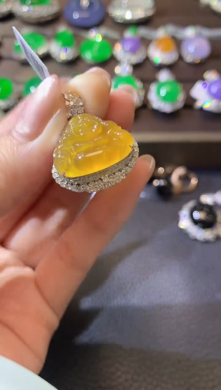 【闪购商品】翡翠吊坠(不含链)18K金镶嵌D57翡翠