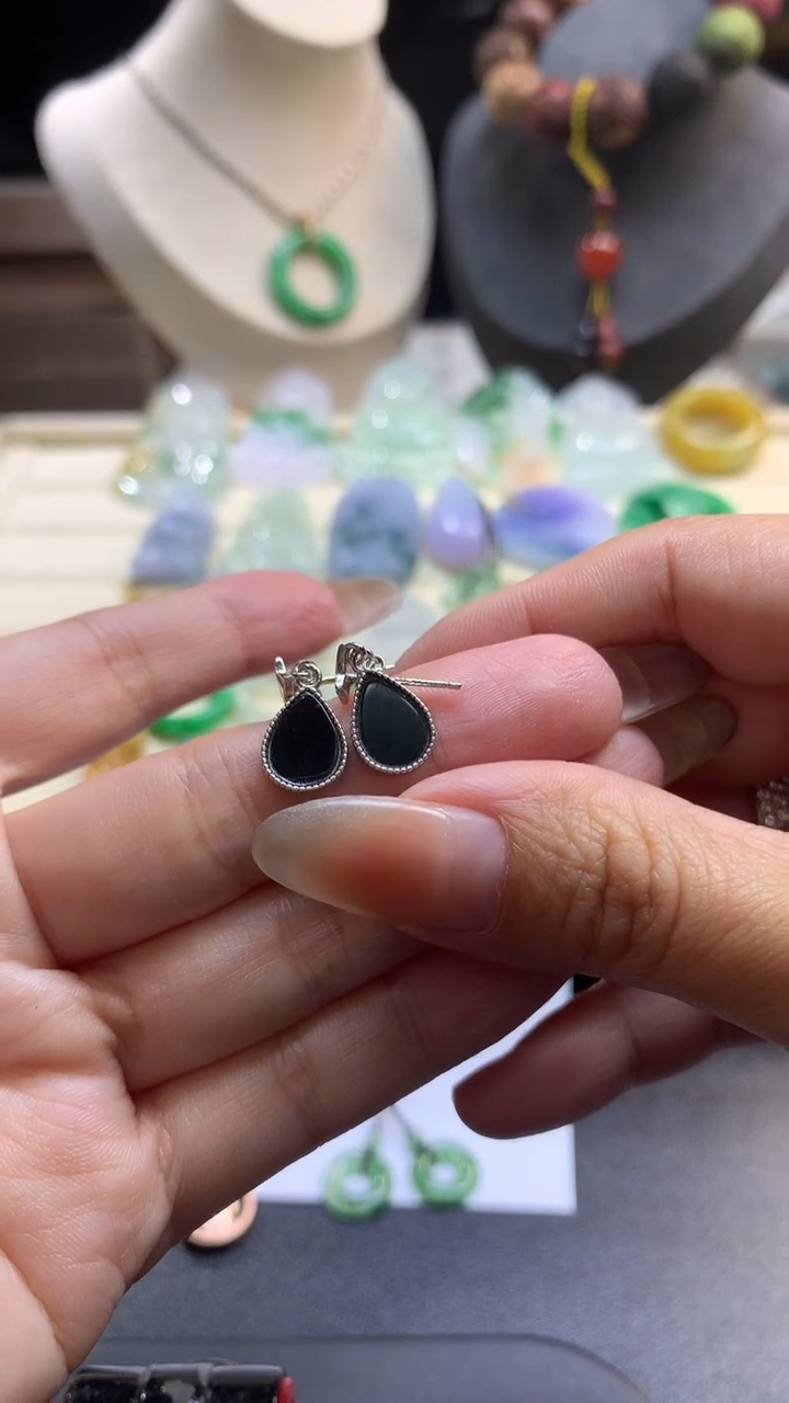 【闪购商品】翡翠耳饰银S925镶嵌翡翠