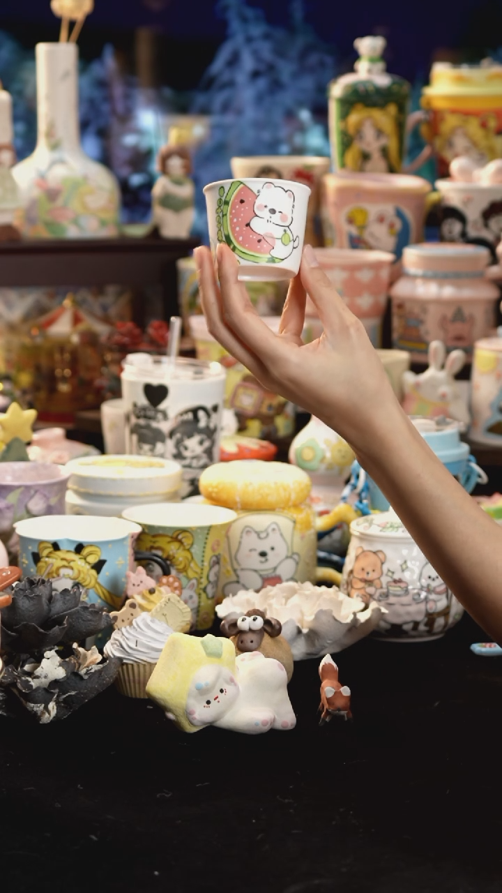 摆件陶景德镇釉下彩手绘设计师款陶瓷