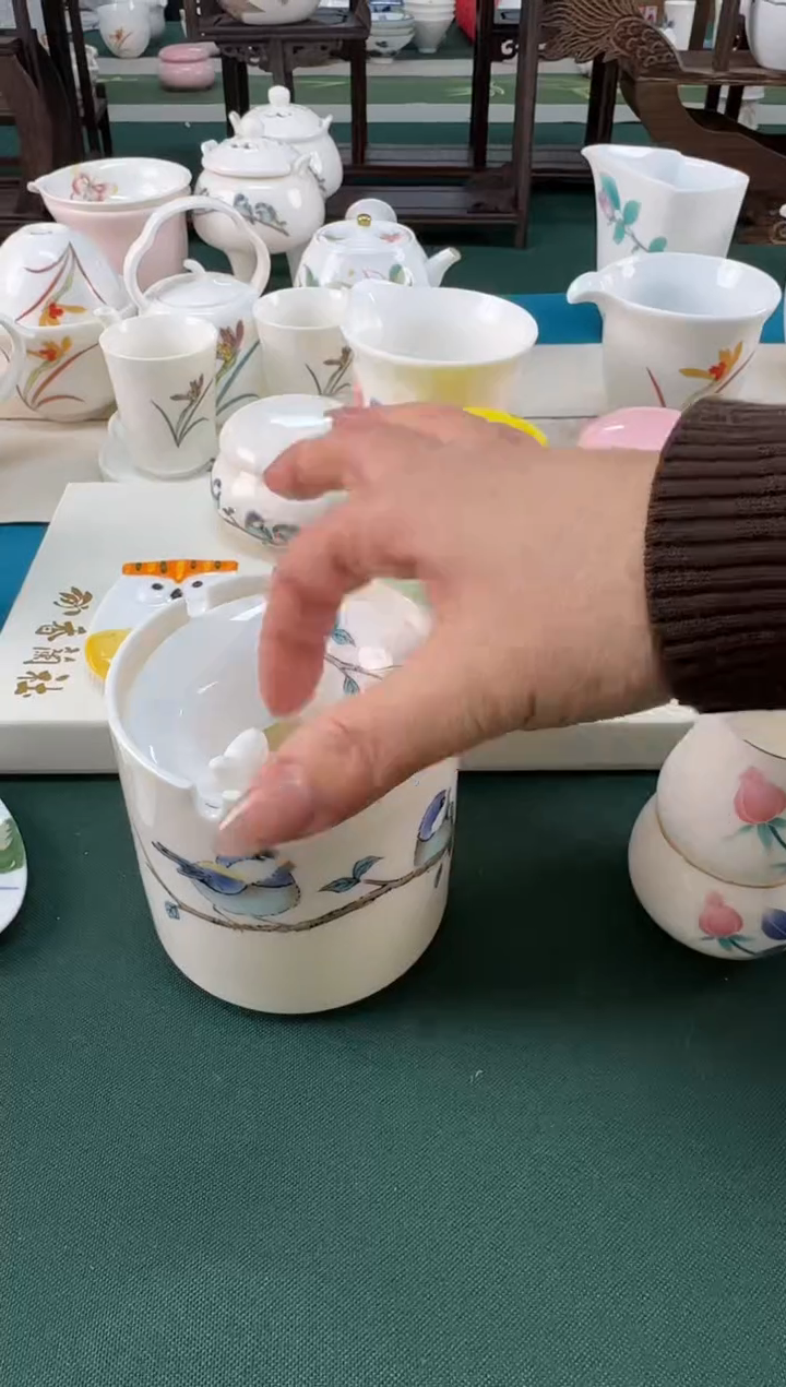 【闪购商品】瓷器 ······.......