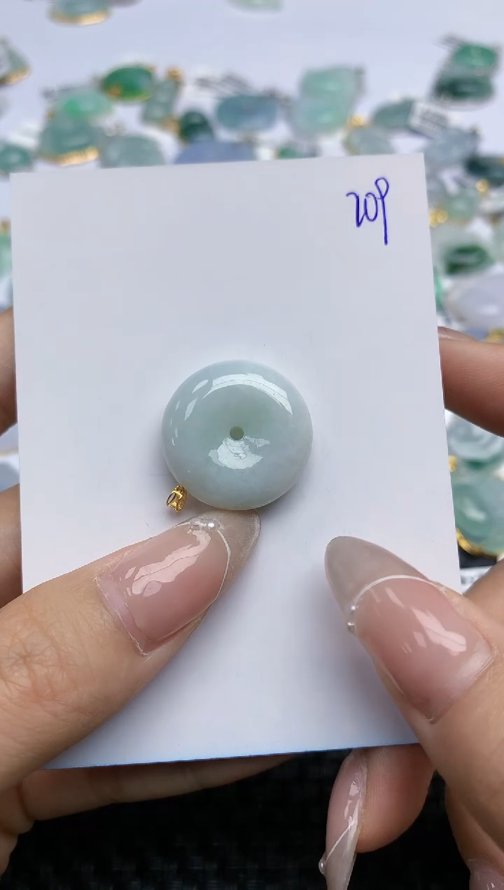 【闪购商品】翡翠颈饰18K金镶嵌天然翡翠A货