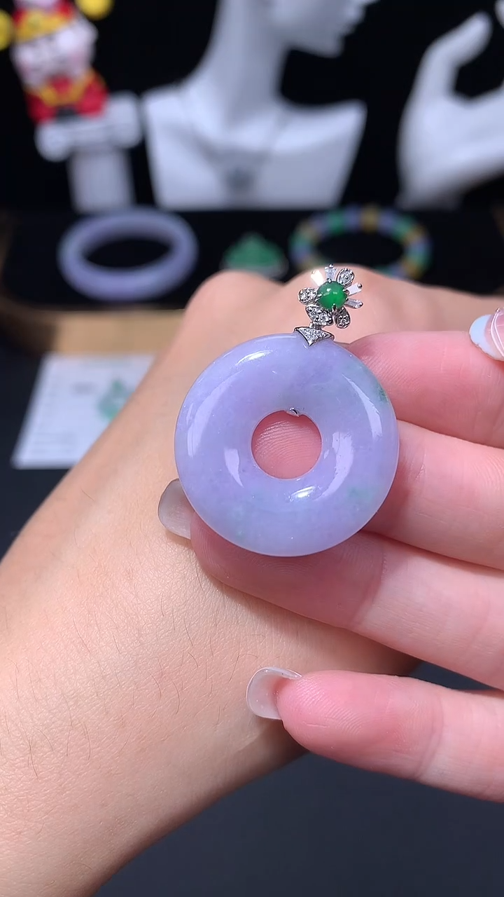 18K金镶嵌定制翡翠48小时鉴赏期 退货不扣服务费