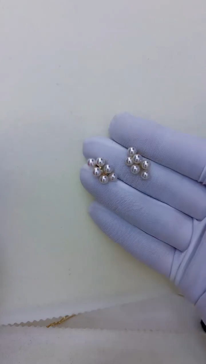 18K金镶嵌饰品海水珍珠小葡萄耳钉