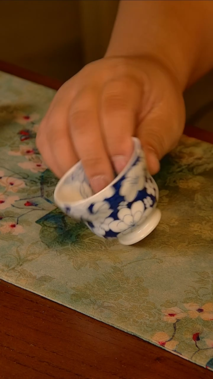 杯手工手绘杯杯很美丽