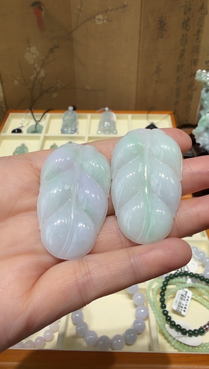 未镶嵌挂件翡翠A货翡翠多样性叶子一件