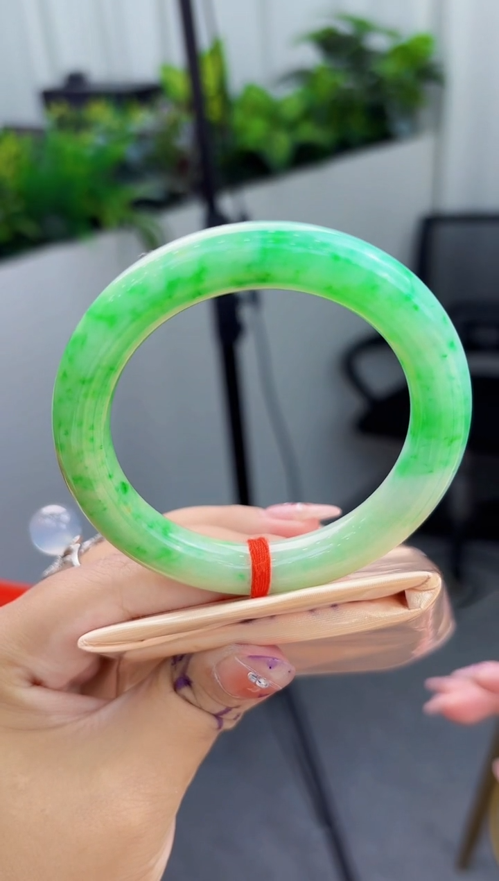 【闪购商品】翡翠手镯未镶嵌翡翠手镯