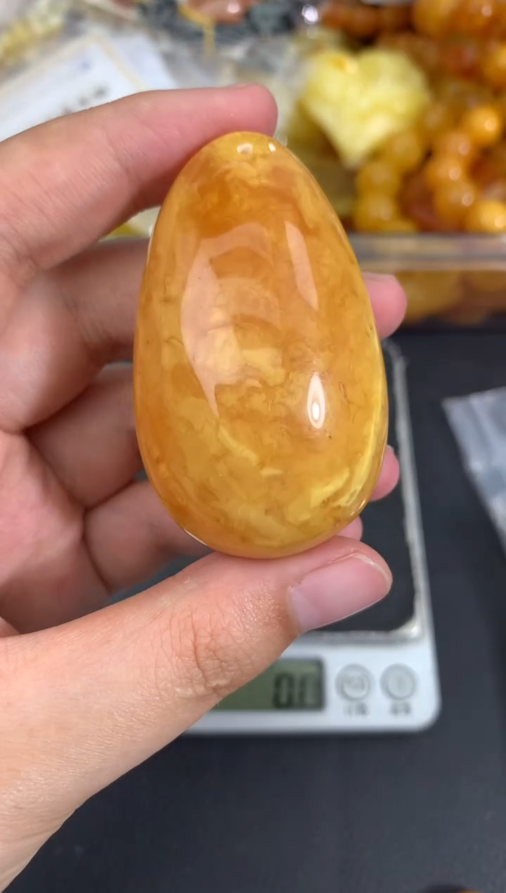 蜜蜡未镶嵌珠宝奇石186