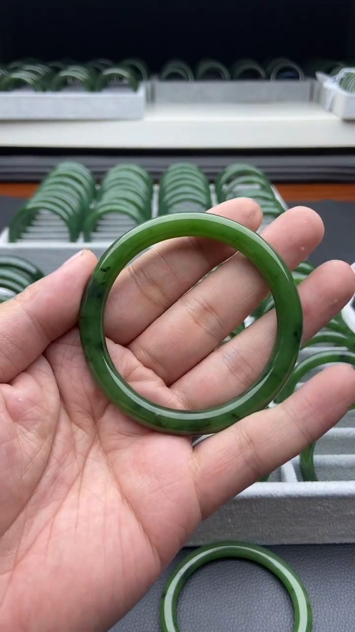 未镶嵌手镯和田玉（碧玉）35-57.8