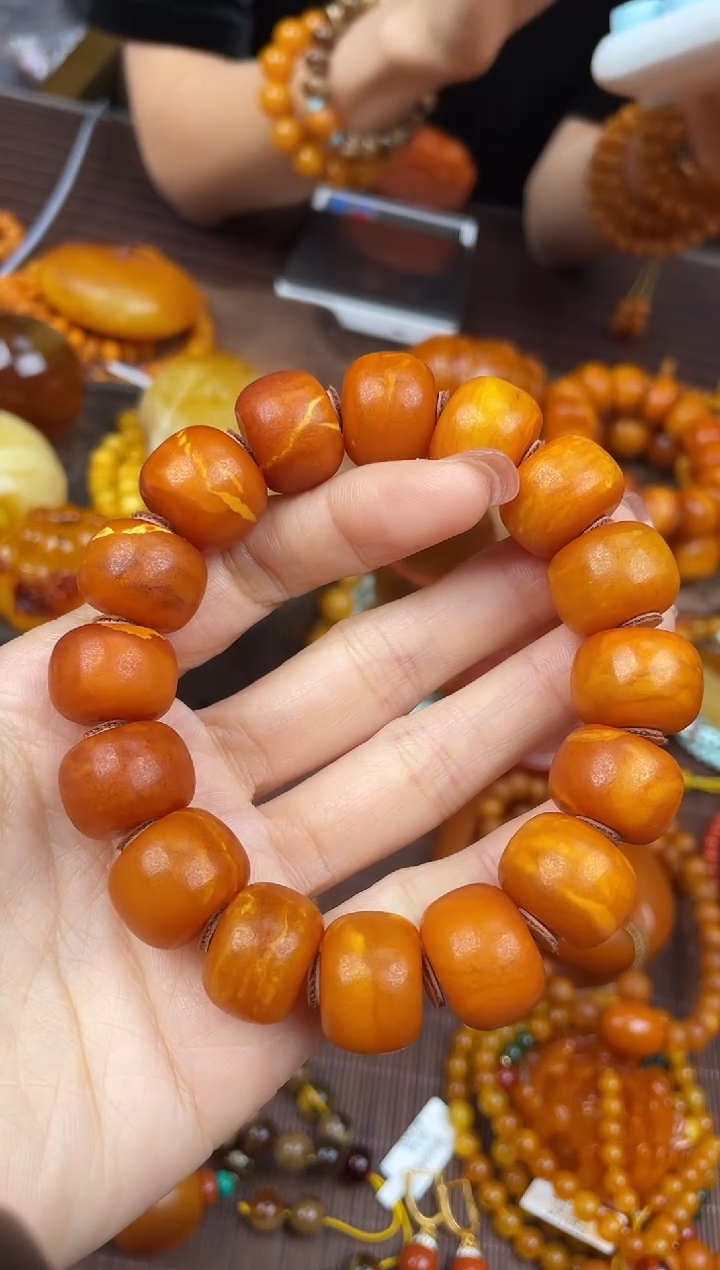 【闪购商品】琥珀裸石未镶嵌首饰 假1赔4 （多样性发货1件