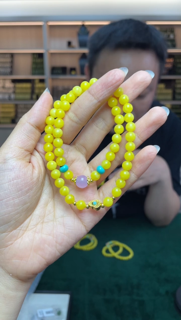 未镶嵌蜜蜡裸石多样性发一件