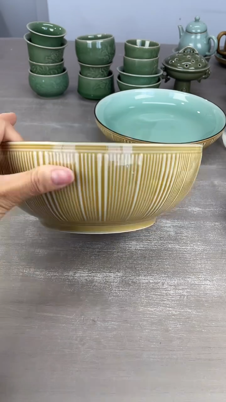 青瓷汤盆汤盆微瑕