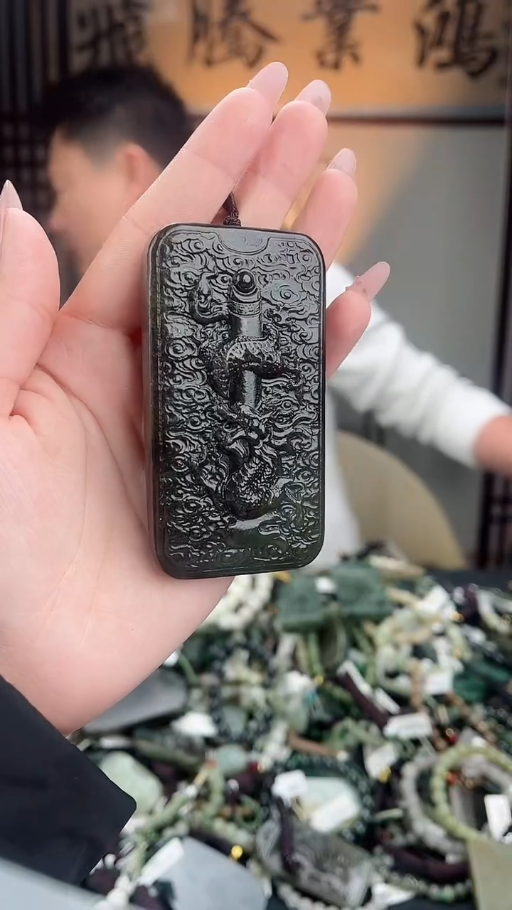 【闪购商品】和田玉（糖玉）颈饰未镶嵌多样性发货一物一拍