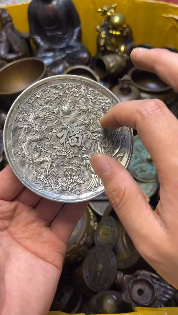 精美铜器，点击下单