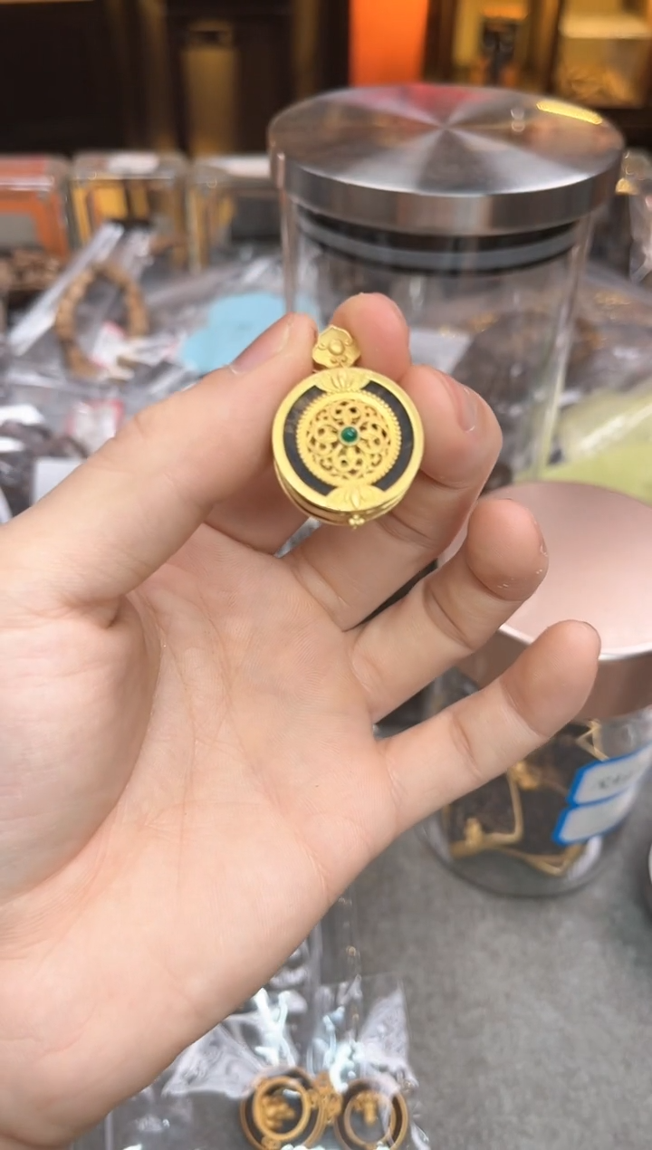 【闪购商品】沉香吊坠183号沉水文莱黑棋吊坠多样性发货1个