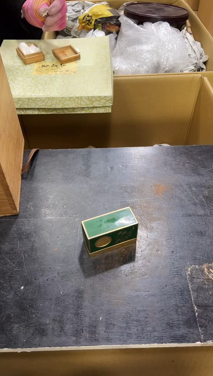 如图所示 阁集工艺品