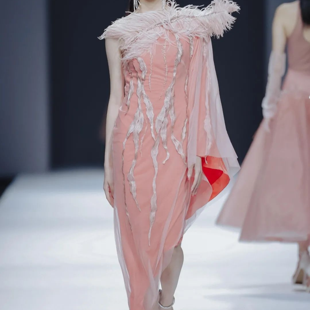 编号【631-640】高奢短袖气质时尚新款女装长袖宽松