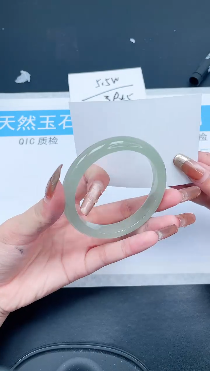 【闪购商品】石英质玉手镯未镶嵌433-532