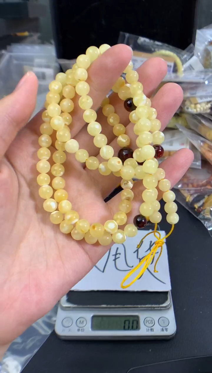 蜜蜡未镶嵌珠宝奇石1