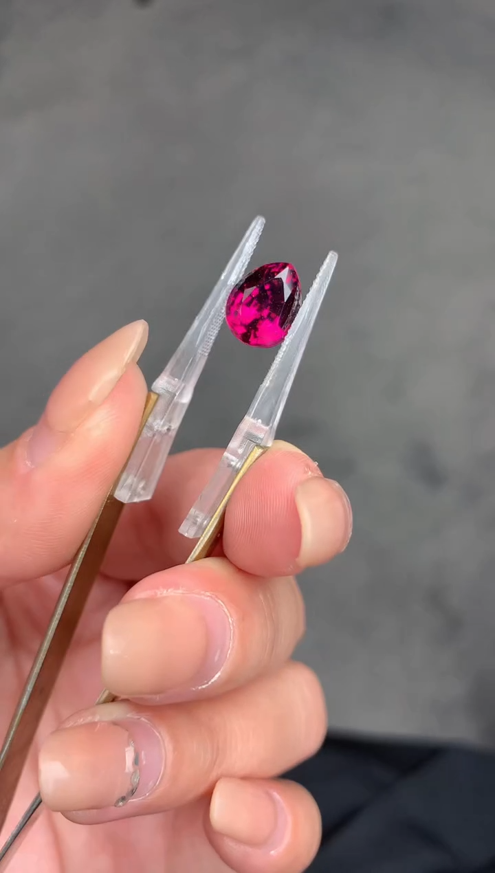 【闪购商品】石榴石裸石未镶嵌5.3ct镁铝