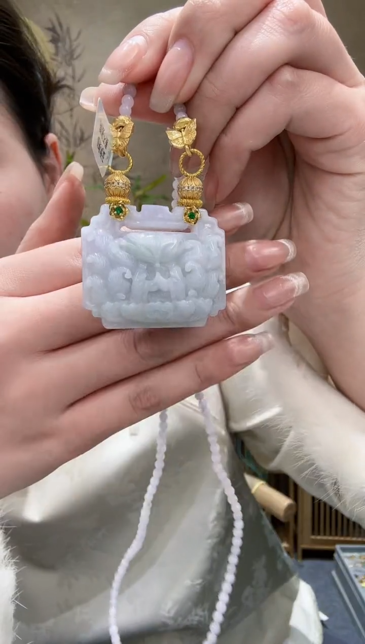 【闪购商品】翡翠颈饰未镶嵌吊坠