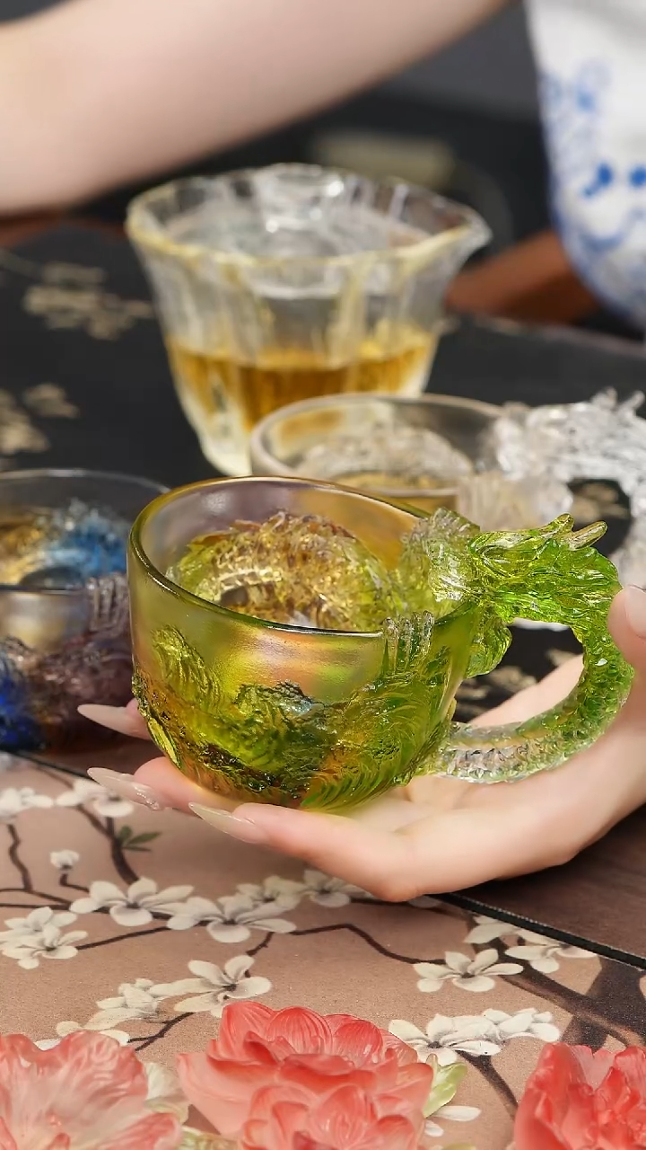 手工艺品琉璃绿色龙杯