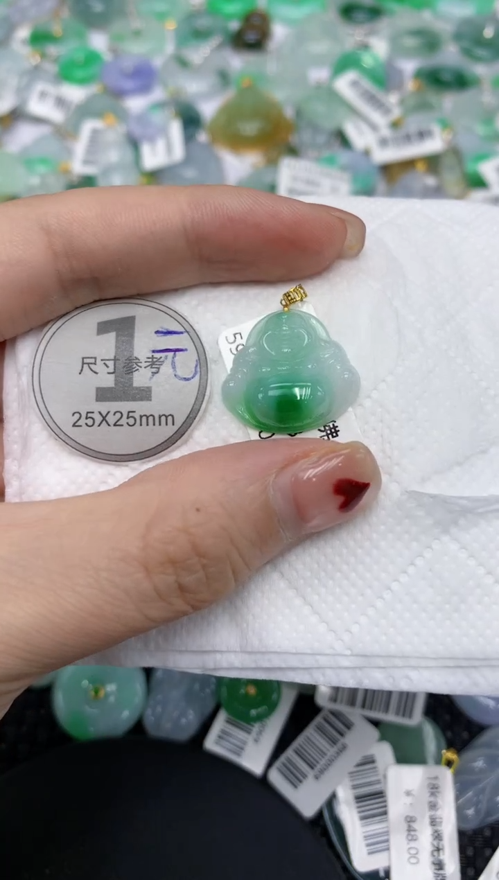 翡翠18K金镶嵌颈饰11111111