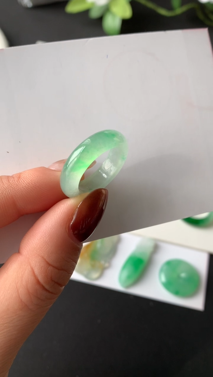 未镶嵌定制翡翠圈口15