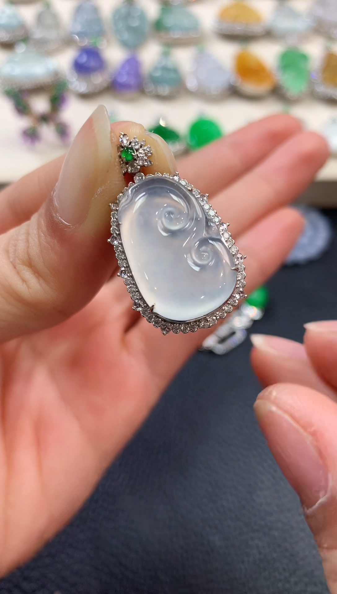 【闪购商品】翡翠吊坠(不含链)18K金镶嵌n30    