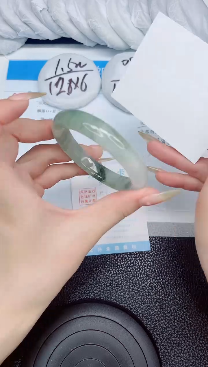 石英质玉手镯未镶嵌153-58.9