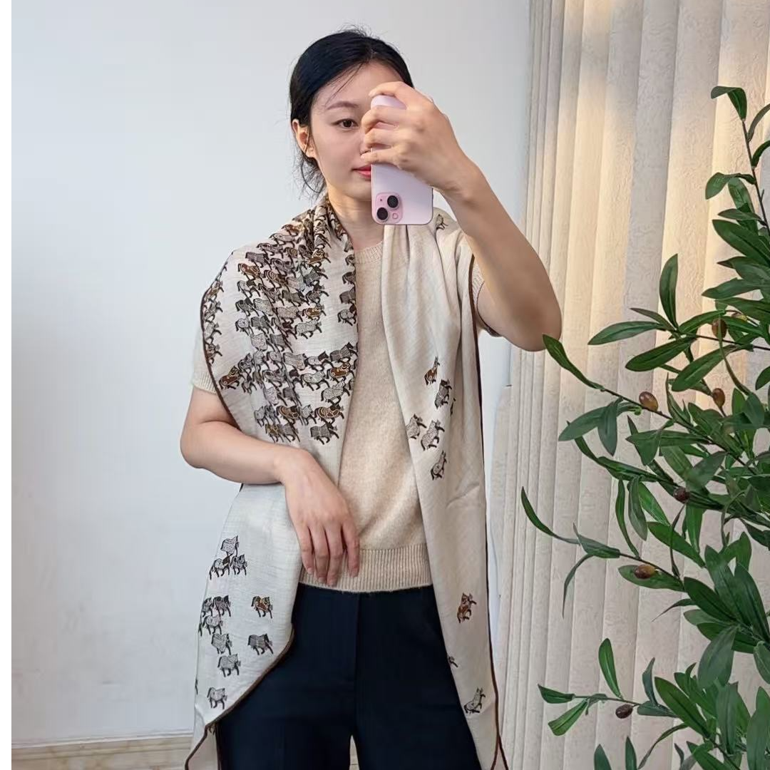 【奔赴小马】70*225菱形巾逐梦鸟时尚洋气2025新款网红同款围巾披肩