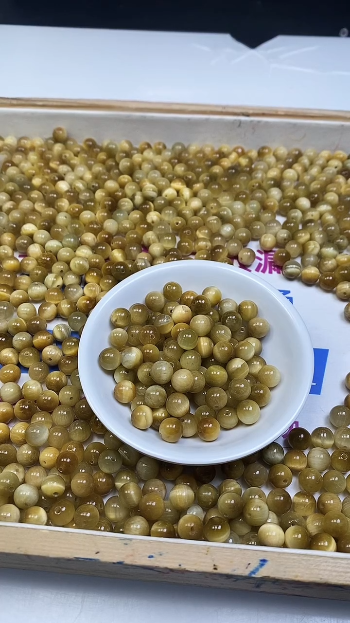 未镶嵌散珠硅化玉走****鱼B2218 金 虎 眼8mm270个160元