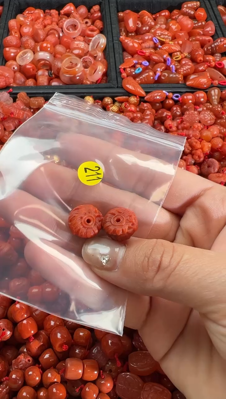 【闪购商品】南红玛瑙颈饰未镶嵌1