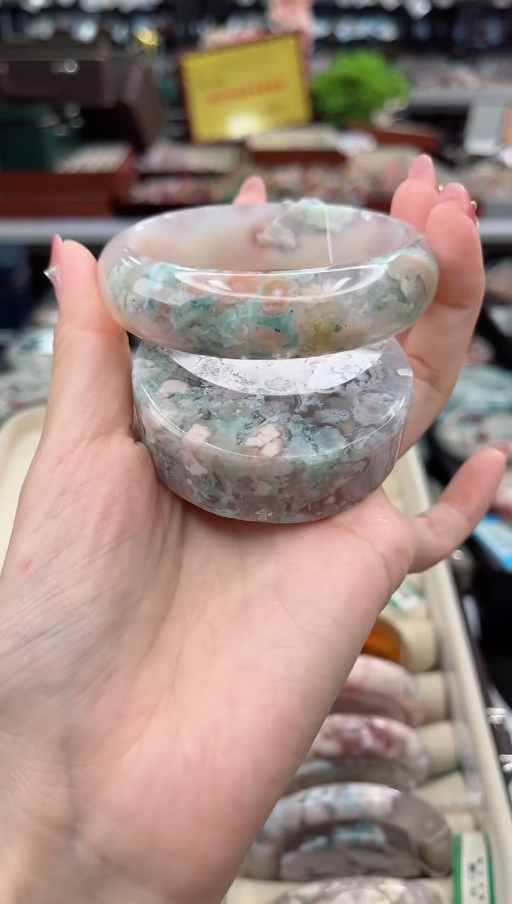 【闪购商品】石英质玉手镯未镶嵌61圈口（赠品镯心）S9435