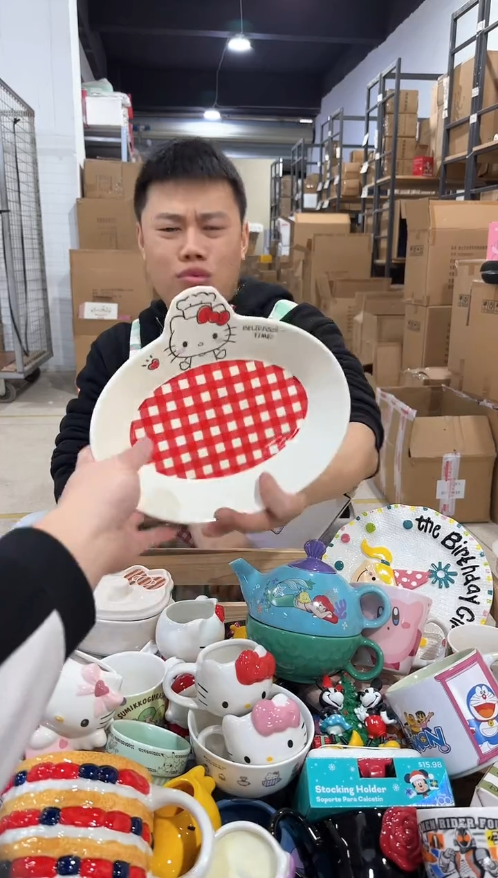 瓷片原盒kt猫红格子餐盘