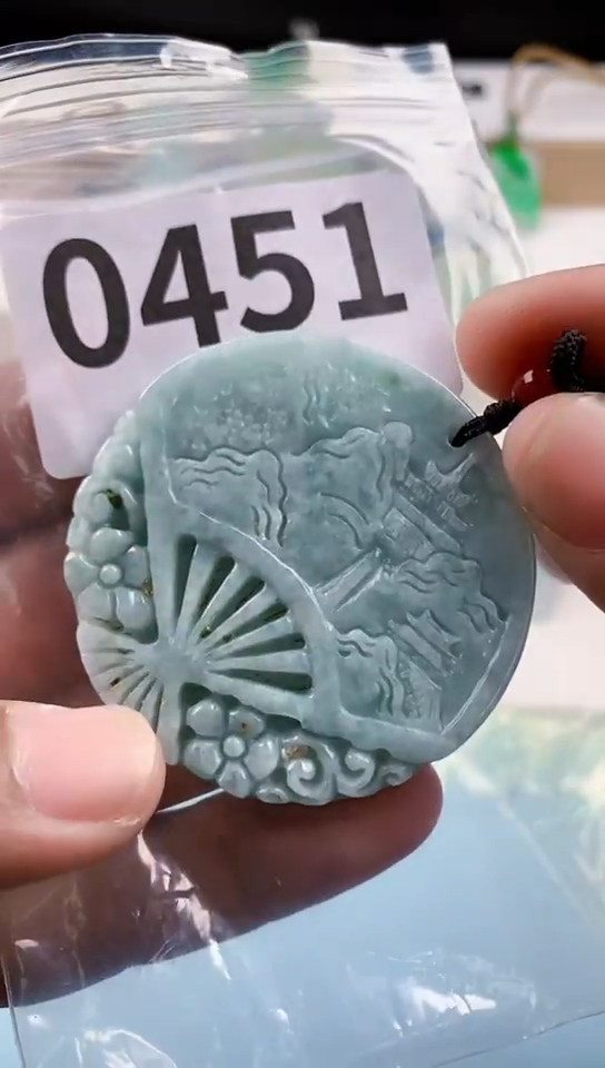 【闪购商品】翡翠挂件未镶嵌天然翡翠吊坠挂件