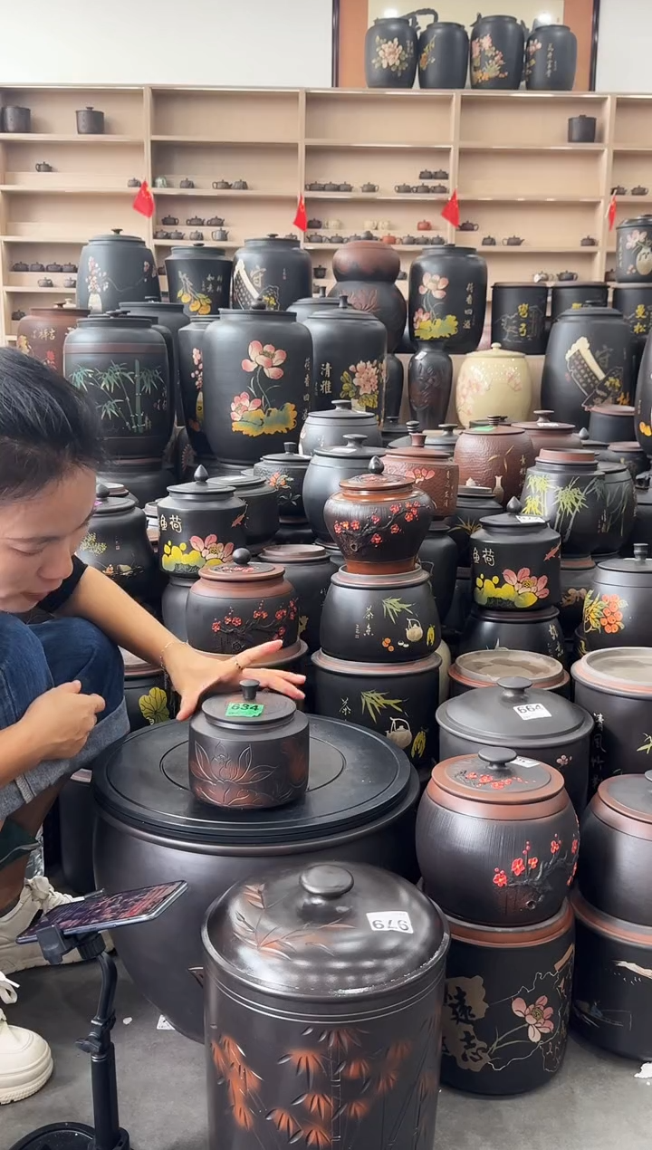 罐瑕疵茶叶罐  100克小德中   634