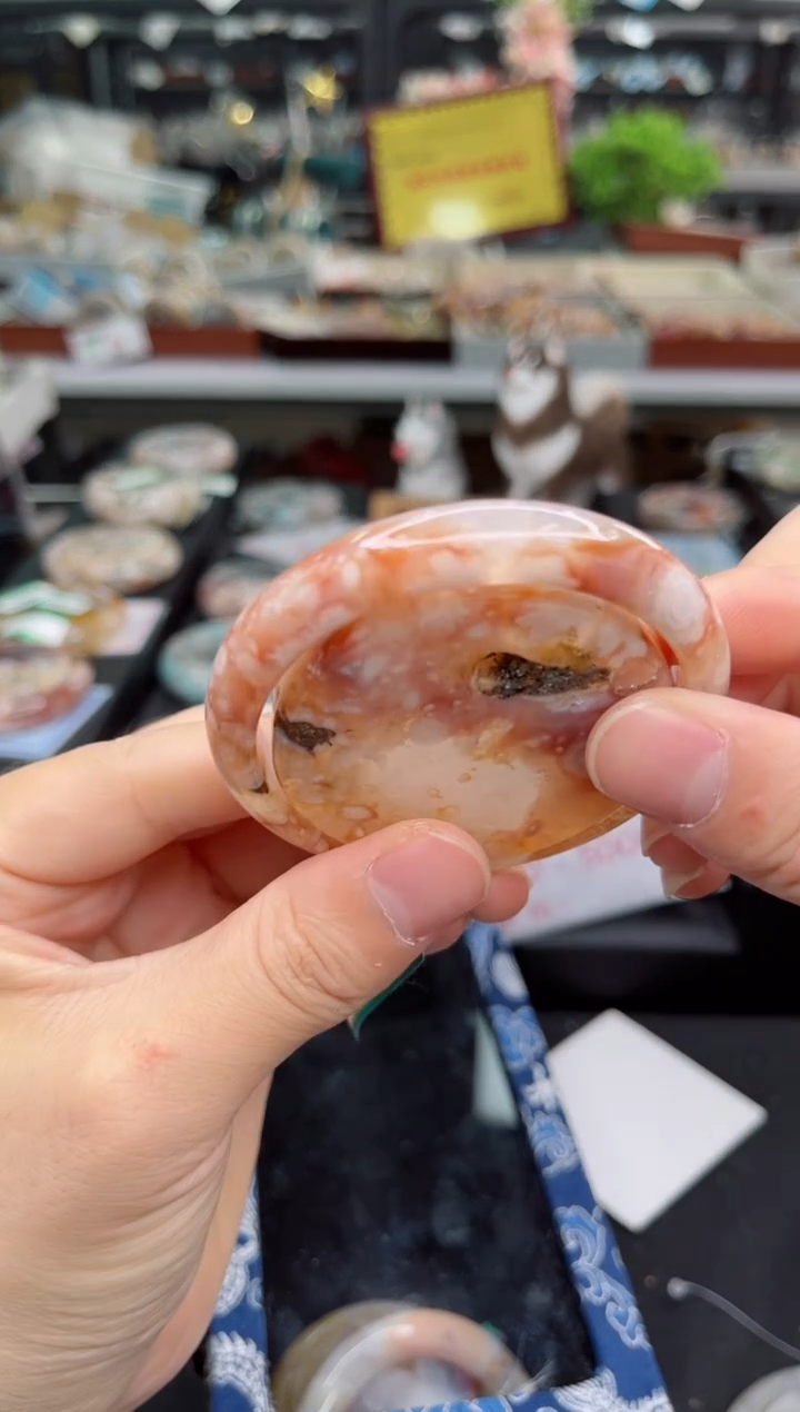 【闪购商品】石英质玉手镯未镶嵌55圈口（赠品镯心）3039587