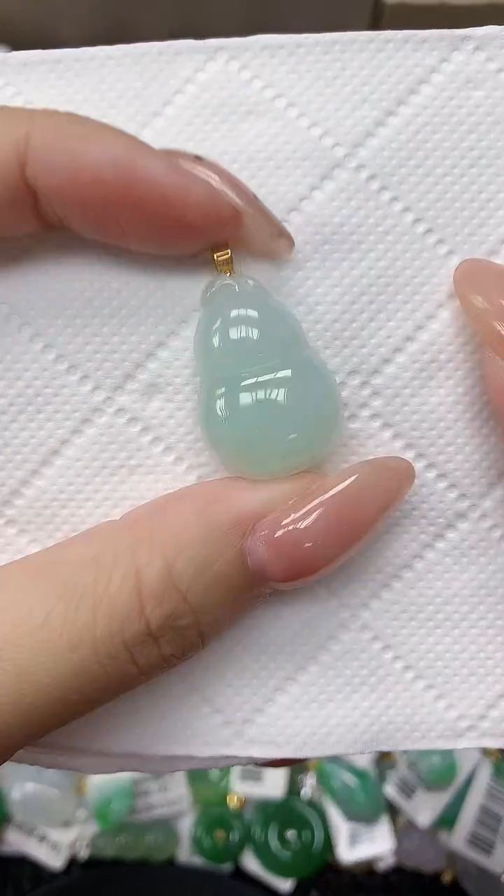颈饰18K金镶嵌翡翠11111111111