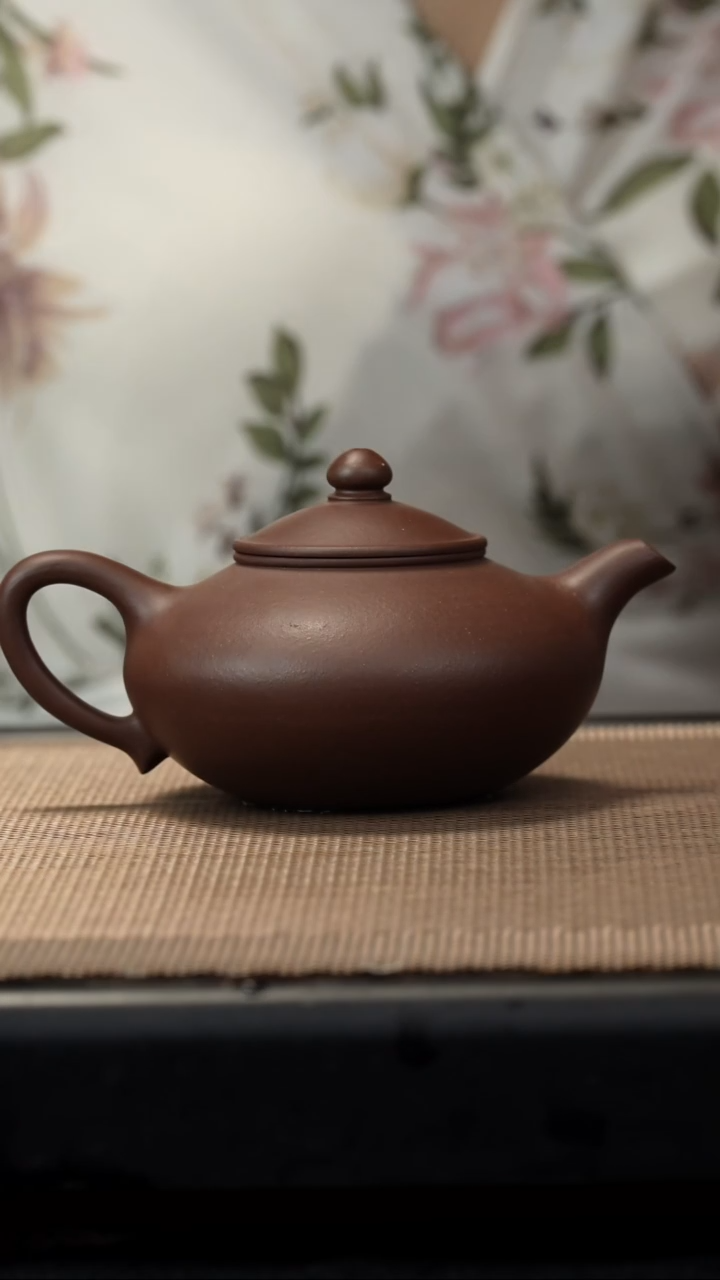 茶壶紫砂紫泥/*笠帽//180cc/*