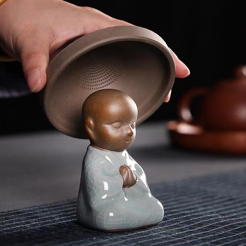  哥窑小和尚茶宠全瓷一体茶漏过滤陶瓷茶具04YUQ01