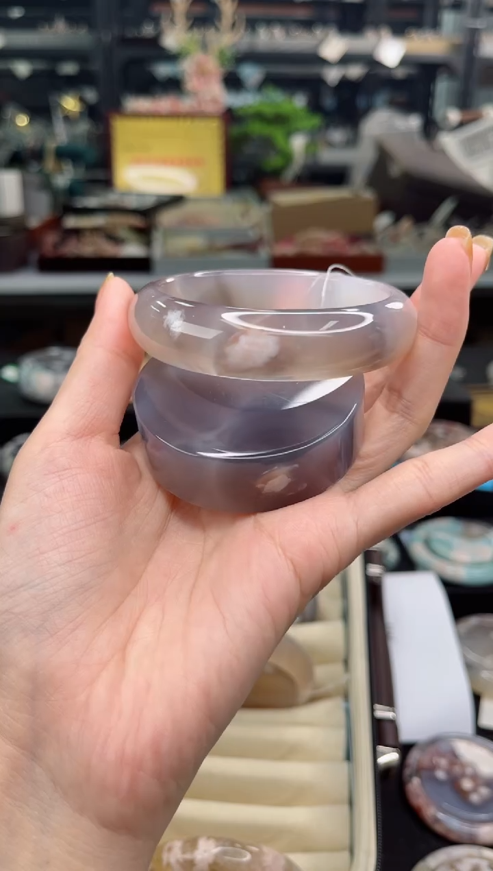 【闪购商品】石英质玉手镯未镶嵌59圈口（赠品镯心）6539167