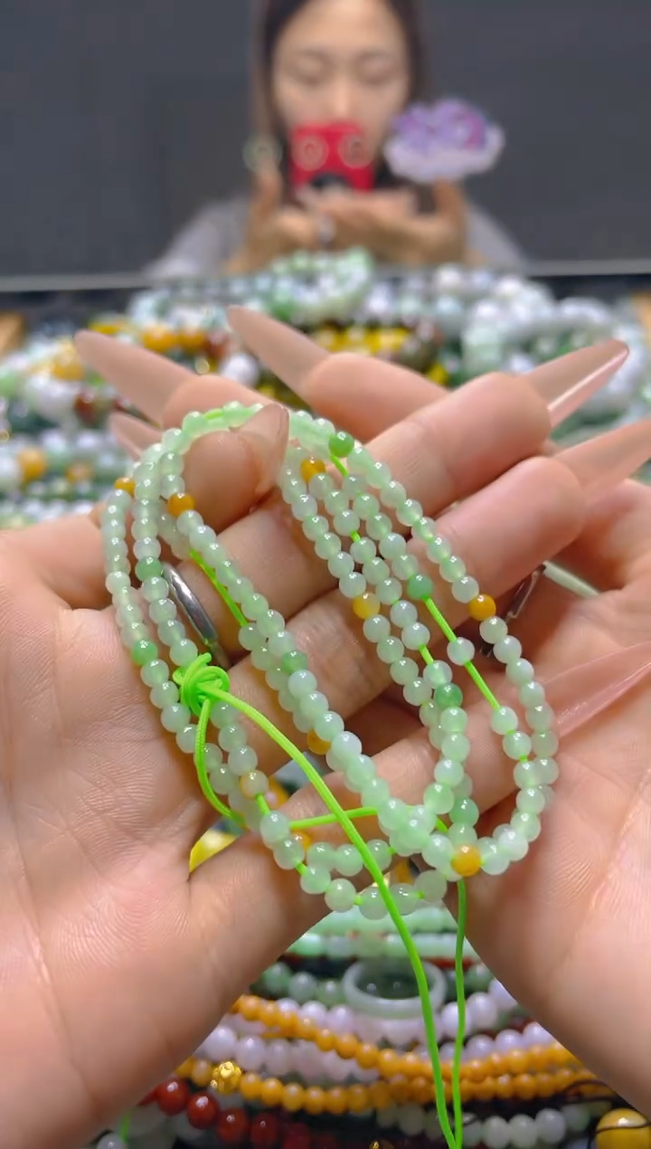 颈饰未镶嵌翡翠3MM
