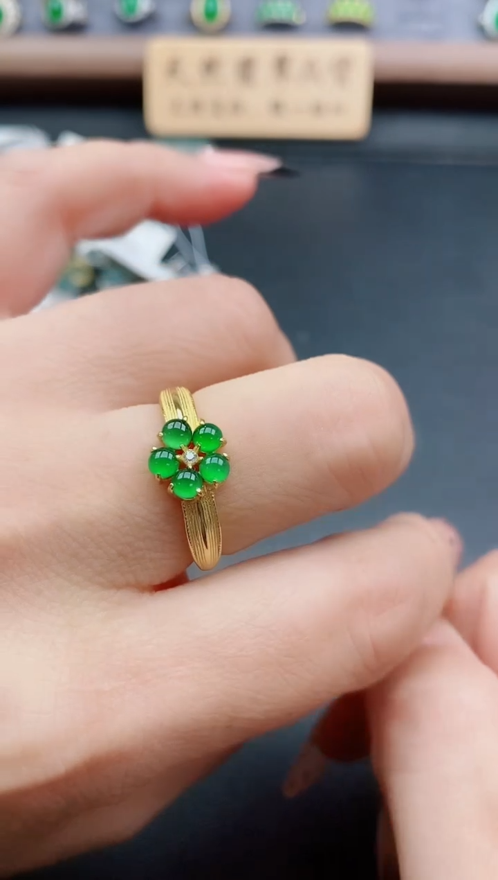 银S925镶嵌戒指翡翠1