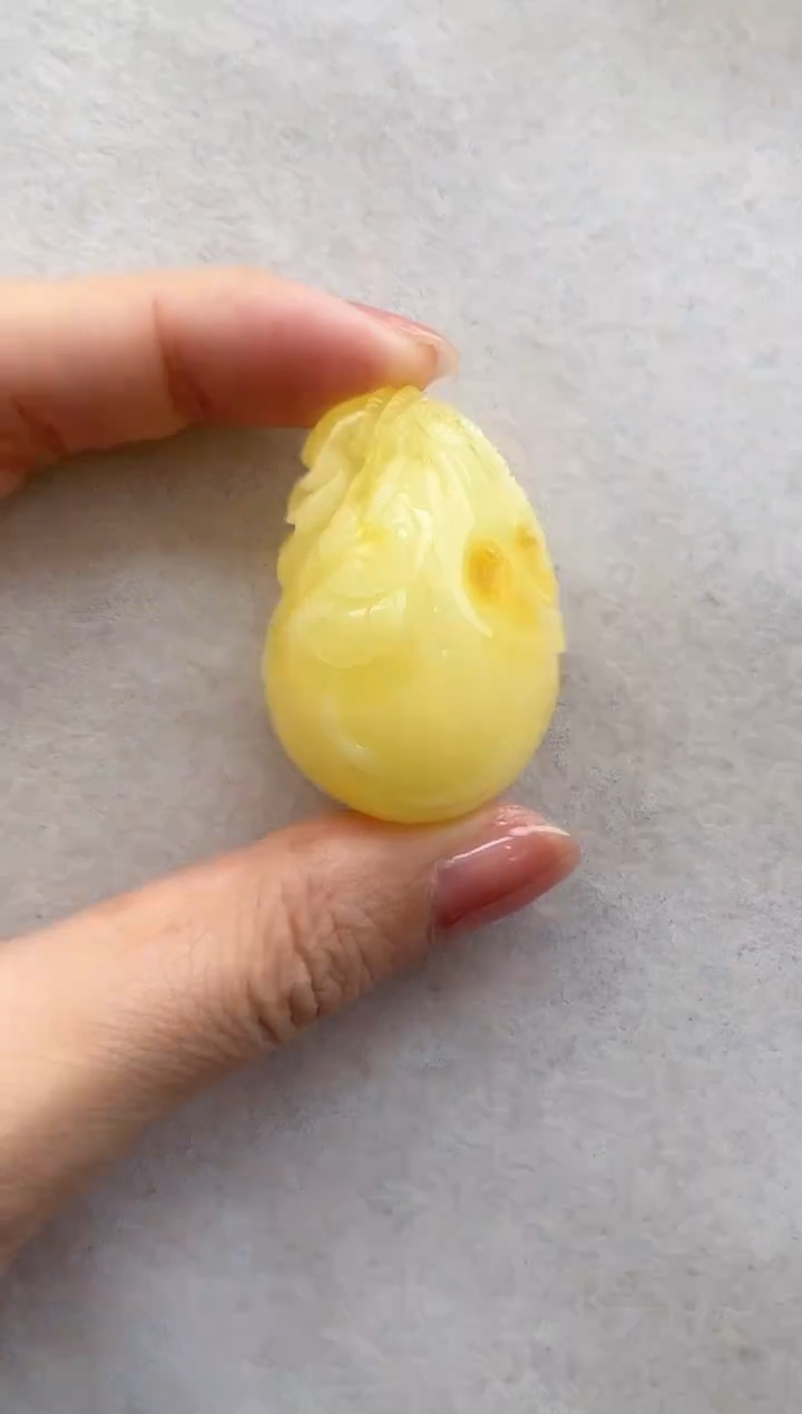 【闪购商品】琥珀裸石未镶嵌10202161-吊坠