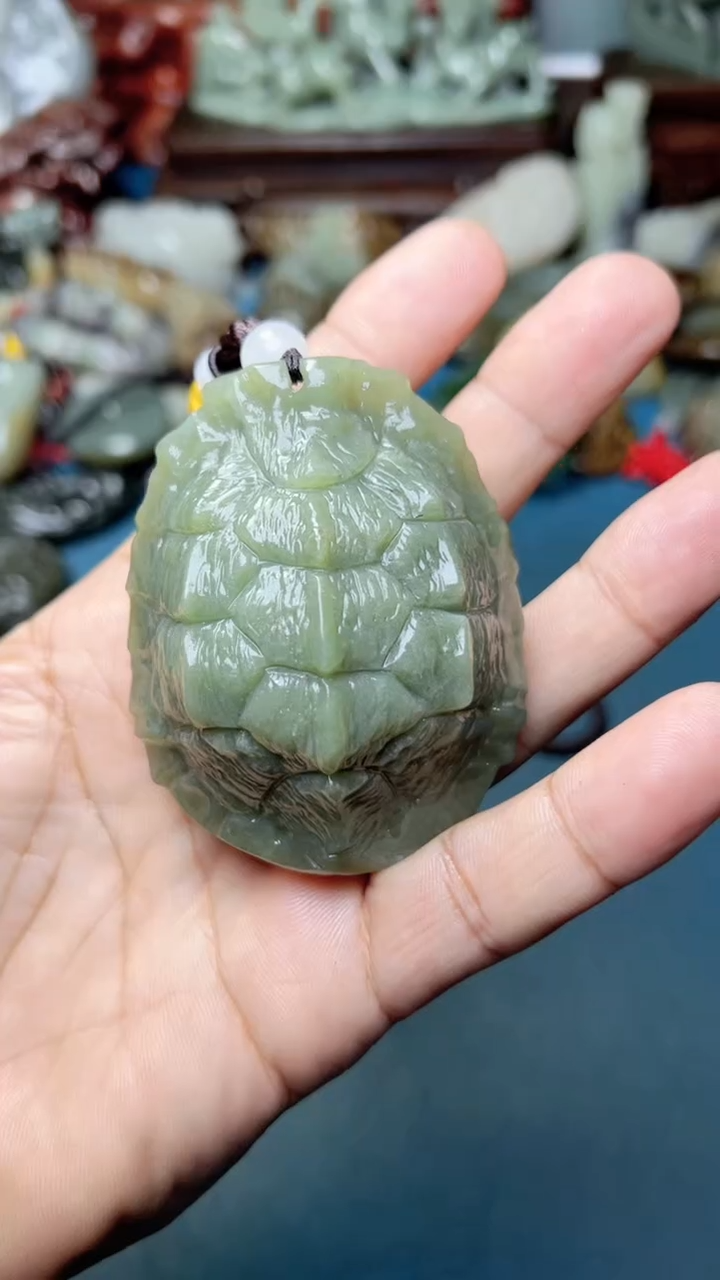 未镶嵌和田玉把件-